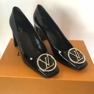 NEW - Louis Vuitton Black Patent Leather Heals
